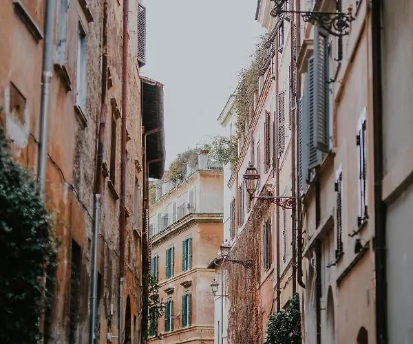 Bruno Domus Trastevere