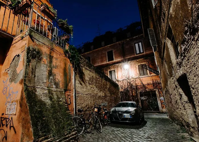 Bruno Domus Trastevere